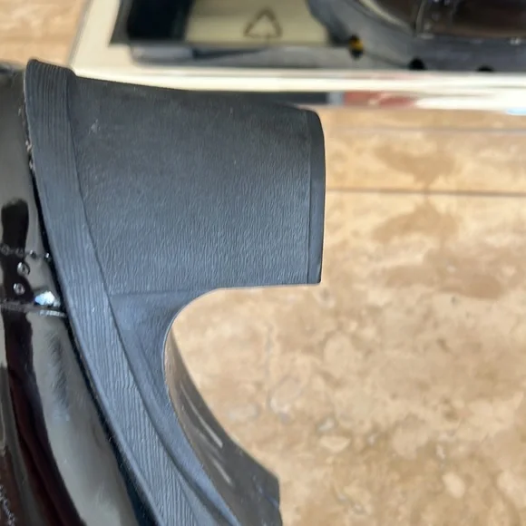 Chunky Mid High Block Heel T-Bar Platform Mary Jane - Picture 7 of 8